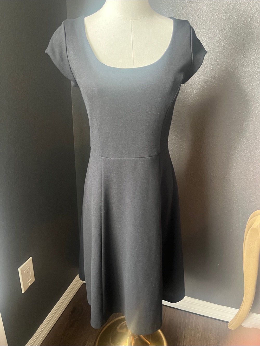 Isaac Mizrahi Black Scoop-Neck Fit & Flare Dress